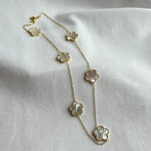 Load image into Gallery viewer, Adeline Clover Necklace