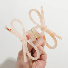 Load image into Gallery viewer, Remi Bow Wide Claw Hair Clip