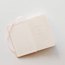 Load image into Gallery viewer, Mom's One Line A Day Leather Journal