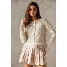 Load image into Gallery viewer, Floral Embroidered Cream Top