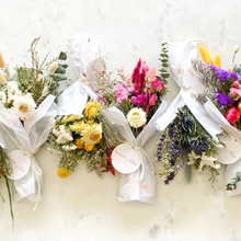 Load image into Gallery viewer, Chic Dried Flower Small Bouquet