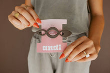 Load image into Gallery viewer, Infinity Loop Alligator Claw Hair Clip
