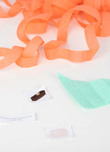 Load image into Gallery viewer, Laduree Paris Macaron Surprise Balls