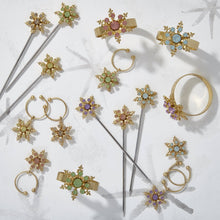 Load image into Gallery viewer, Snowflake Wine Charms 6-Piece Set
