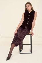 Load image into Gallery viewer, Plum Velvet Gold Button Vest Top