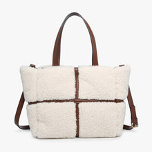 Load image into Gallery viewer, Après Ski Sherpa Contrast Tote