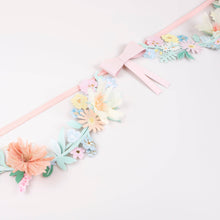 Load image into Gallery viewer, Flower & Bow Garden Party Garland