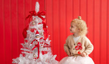 Load image into Gallery viewer, Elf Pennant & Buttons Set