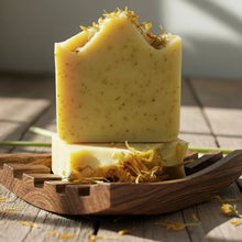 Load image into Gallery viewer, Calendula Lemongrass Handmade Soap Bar