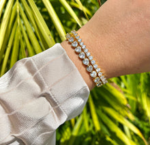 Load image into Gallery viewer, Melinda Tennis Bracelet