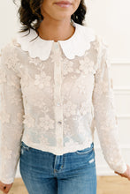 Load image into Gallery viewer, Floral Embroidered Cream Top