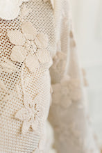 Load image into Gallery viewer, Floral Embroidered Cream Top