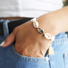 Load image into Gallery viewer, Natural Shell Tassel Bracelet