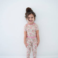 Load image into Gallery viewer, Jardin De Fleurs Two-Piece Bamboo Pajama Set