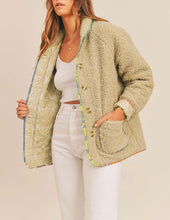 Load image into Gallery viewer, Paisley Detail Sherpa Jacket
