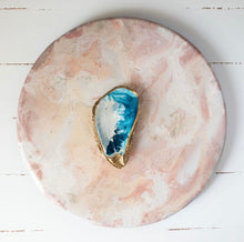 Load image into Gallery viewer, Ocean Gilded Oyster Jewelry Dish