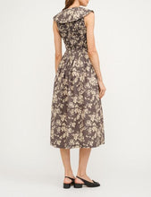 Load image into Gallery viewer, The Elaina Floral Smocked Midi Dress
