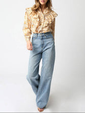 Load image into Gallery viewer, Belle Ruffled Long Sleeve Shirt
