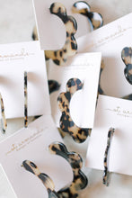 Load image into Gallery viewer, Blonde Tortoise Scalloped Statement Hoop Earrings
