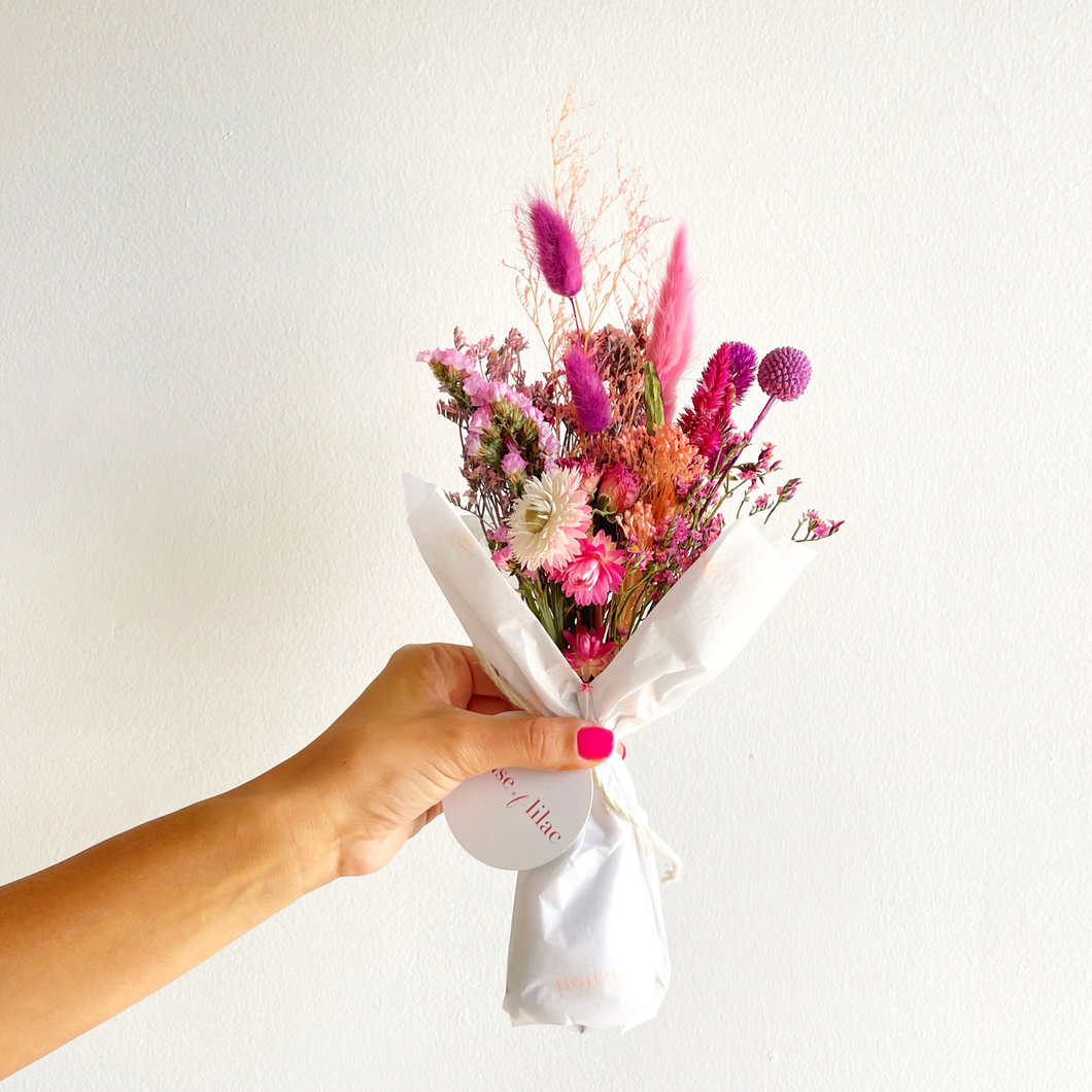 Chic Dried Flower Small Bouquet