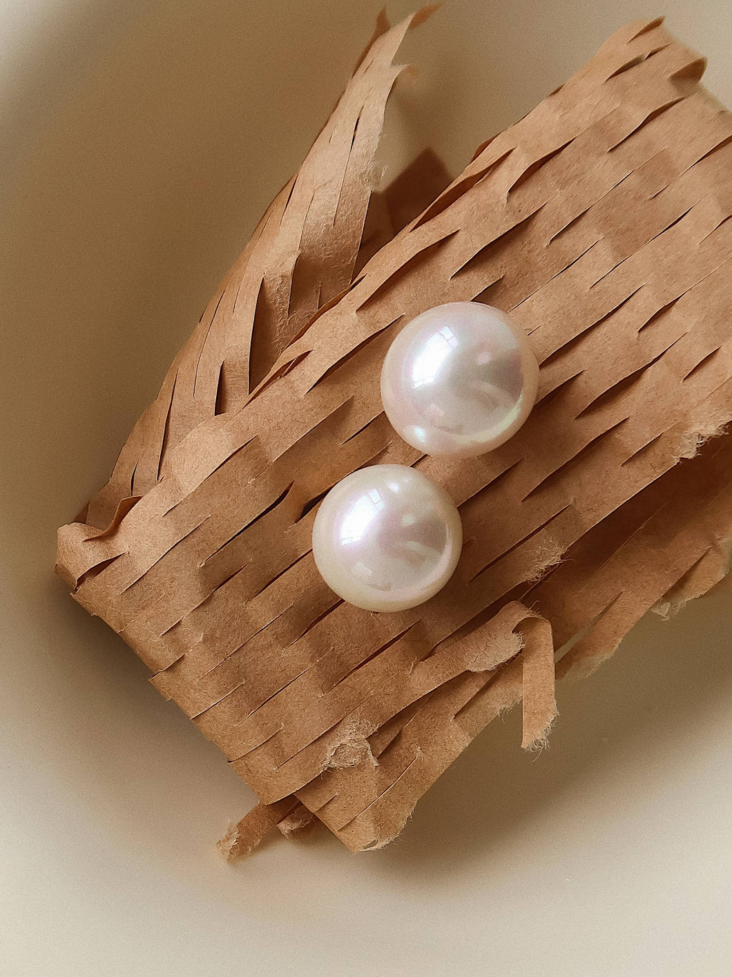Amrae Classic Pearl Stud Earrings