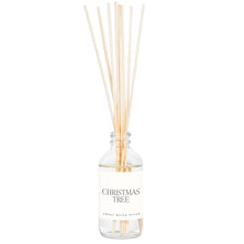 Load image into Gallery viewer, Christmas Tree Clear Reed Diffuser
