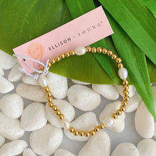 Load image into Gallery viewer, Freshwater Pearl Golden Bauble Bracelet
