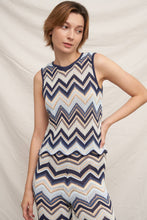 Load image into Gallery viewer, The Mykonos Waves Chevron Pattern Knit Top
