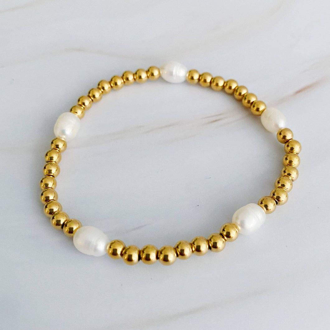 Freshwater Pearl Golden Bauble Bracelet