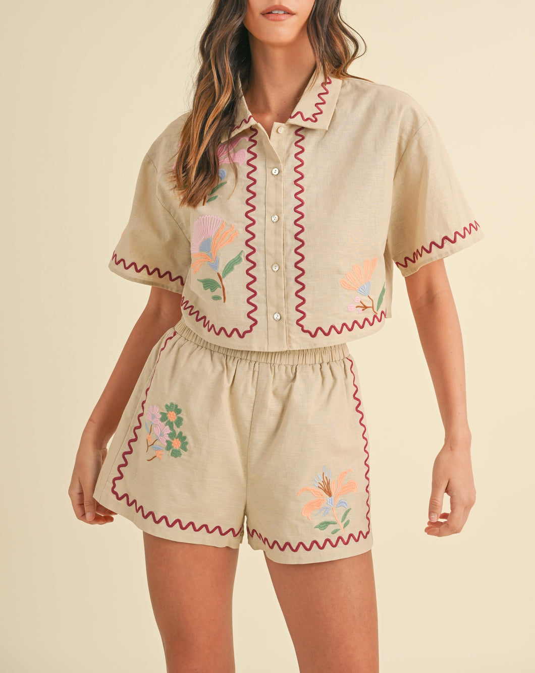 The Nice Embroidered Short Sleeve Shorts Set