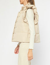 Load image into Gallery viewer, Ruffle Sleeve Puffer Vest

