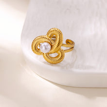Load image into Gallery viewer, Pretty Little Gold Twist Pearl Ring
