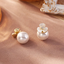 Load image into Gallery viewer, Pretty Little Pearl Flower Pearl Back Earrings
