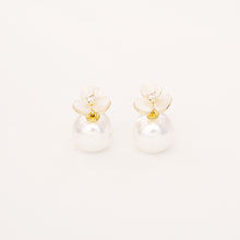 Load image into Gallery viewer, Pretty Little Pearl Flower Pearl Back Earrings
