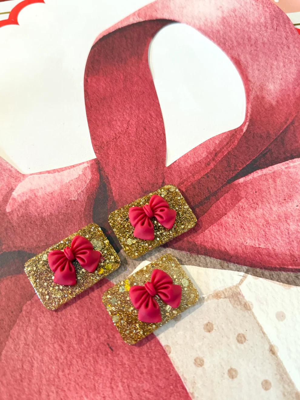 Red Bow Gold Resin Hair Clip