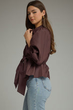 Load image into Gallery viewer, The Oak &amp; Vine Blouse Top
