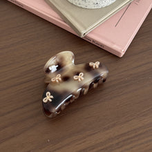 Load image into Gallery viewer, The Pretty Little Bow Fall Claw Hair Clip
