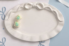 Load image into Gallery viewer, Bow Serving Platter
