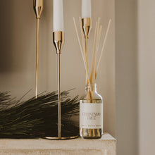 Load image into Gallery viewer, Christmas Tree Clear Reed Diffuser
