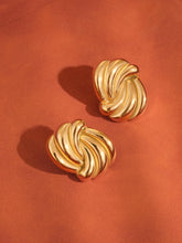Load image into Gallery viewer, Ashton Gold Wavy Stud Earrings
