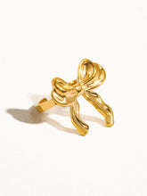 Load image into Gallery viewer, Waverly Bow Adjustable Ring
