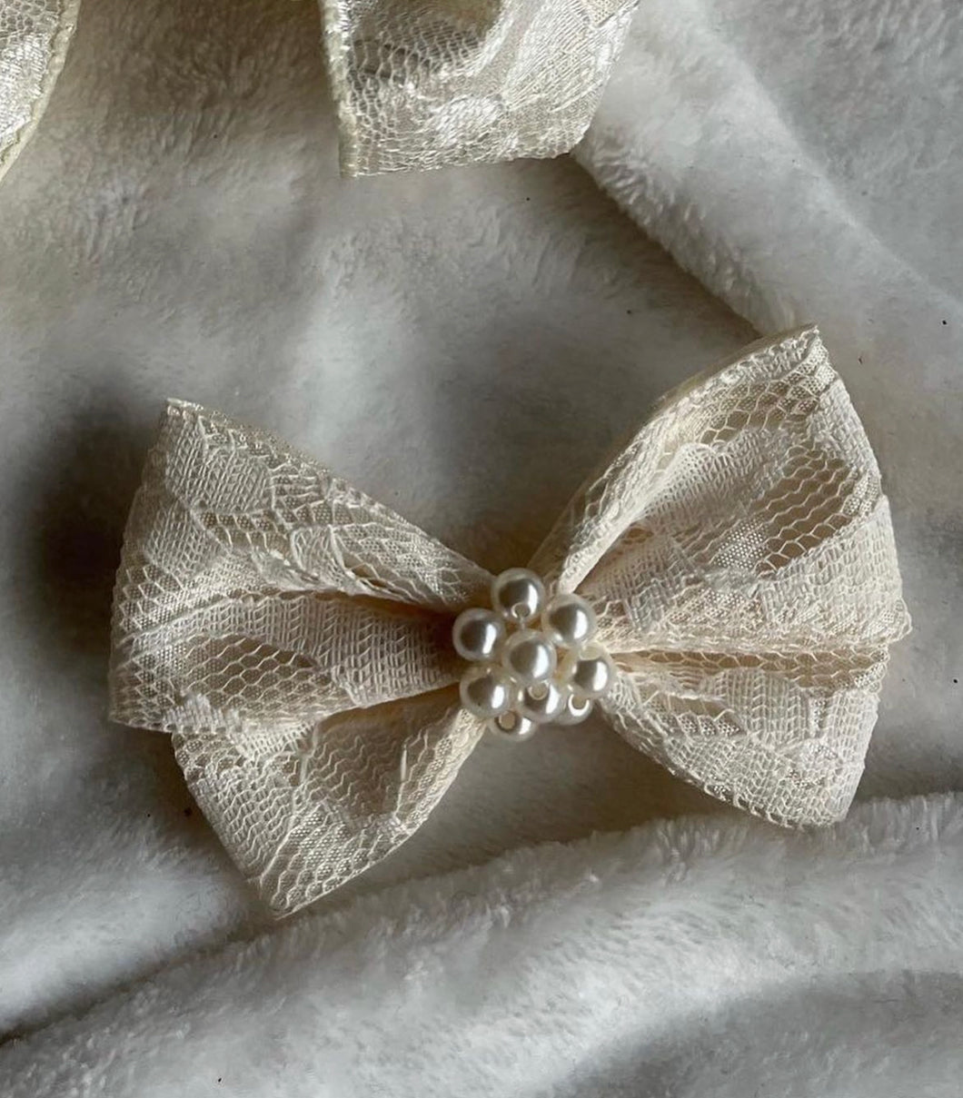 Pearl Lace Bow