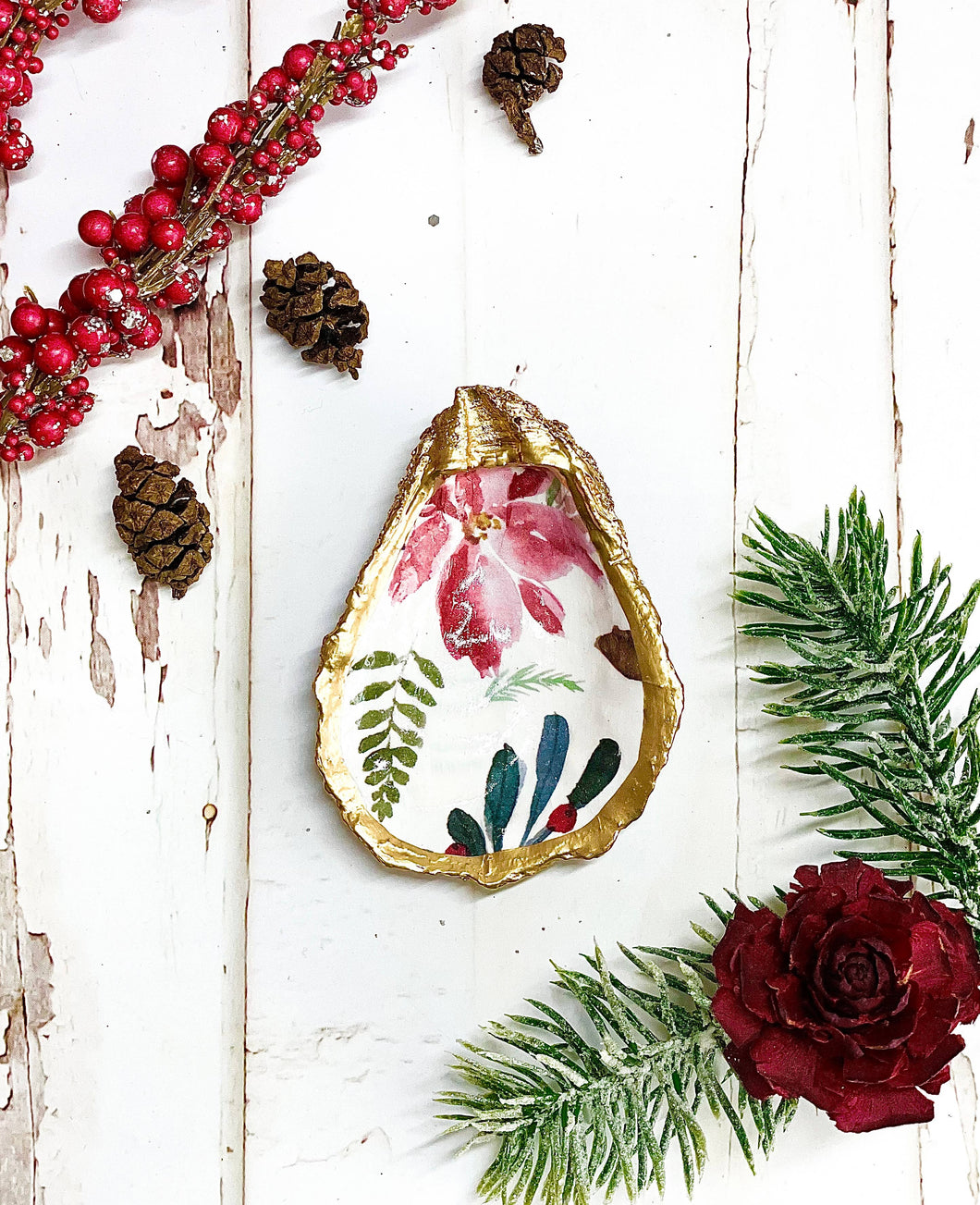 Winter Blooms Oyster Trinket Dish