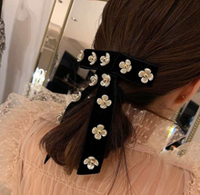 Load image into Gallery viewer, Black Pearl Flower Velvet Bow Hair Clip
