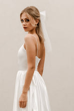Load image into Gallery viewer, Pretty Little Pearl Bridal Bow
