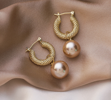 Load image into Gallery viewer, Pearl Drop Huggie Earrings
