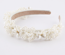 Load image into Gallery viewer, Floral Pearl Headband
