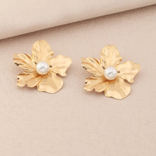 Load image into Gallery viewer, Mademoiselle Flower Pearl Statement Earrings
