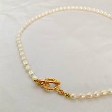 Load image into Gallery viewer, La Petite Pearl Necklace
