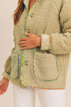 Load image into Gallery viewer, Paisley Detail Sherpa Jacket
